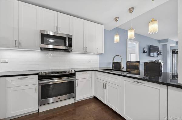 433 Main ST #103, Port Washington, NY 11050