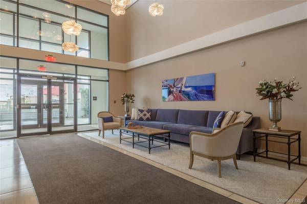 433 Main ST #103, Port Washington, NY 11050