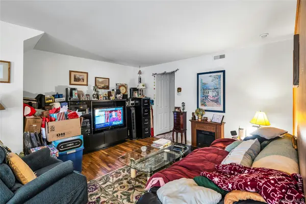 280 Artist Lake DR, Middle Island, NY 11953