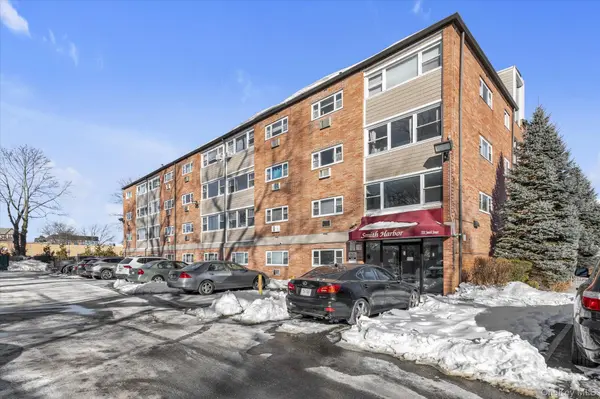 222 Smith ST #4F, Freeport, NY 11520