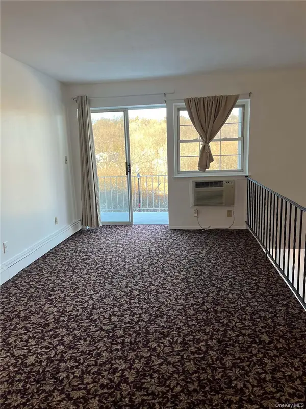 1840 Crompond RD #9B7, Peekskill, NY 10566