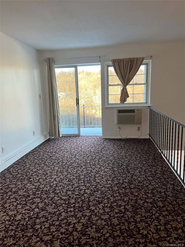 1840 Crompond RD #9B7, Peekskill, NY 10566