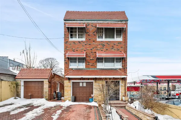 7714 Cypress Hills ST, Glendale, NY 11385