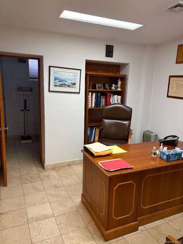 3014 31st AVE, Astoria, NY 11106