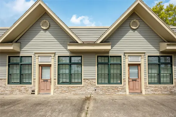 11 S Park AVE, Bay Shore, NY 11706