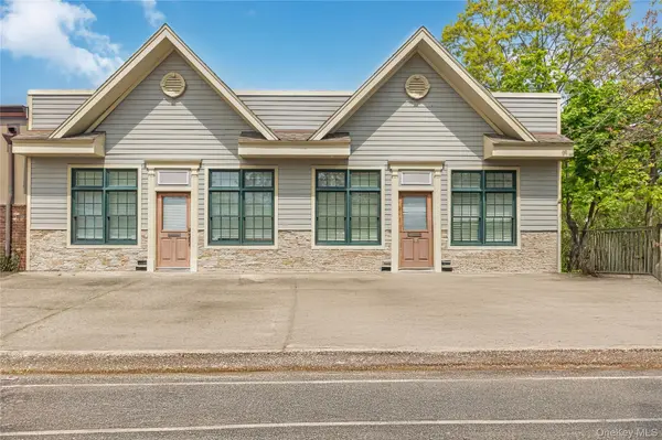 11 S Park AVE, Bay Shore, NY 11706
