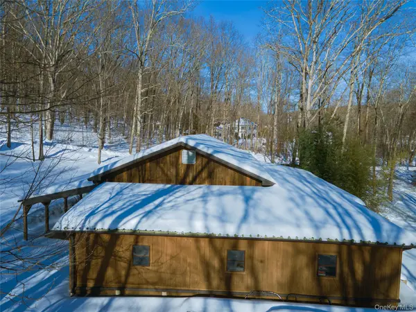 1644 Lakes RD, Greenwood Lake, NY 10950