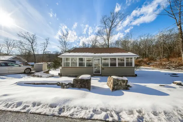 41 Birch RD, Wurtsboro, NY 12790