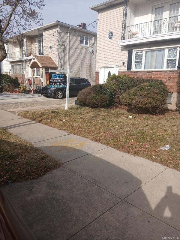 255-29 149th RD, Rosedale, NY 11422