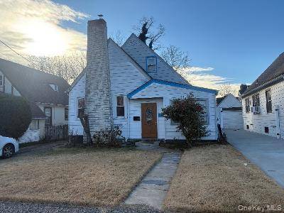 980 Wallace AVE, North Baldwin, NY 11510