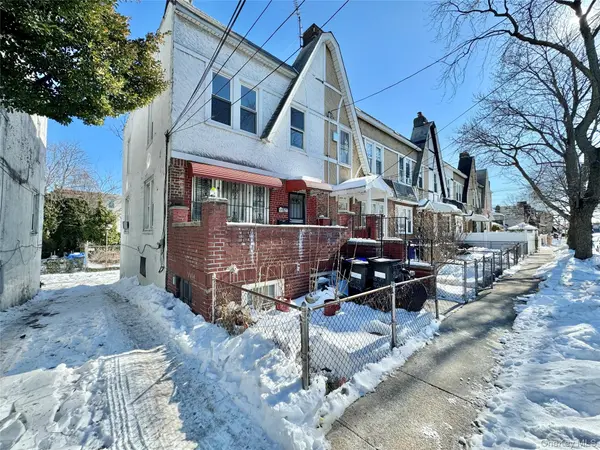 11527 122nd ST, South Ozone Park, NY 11420