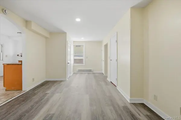 25 N Terrace AVE, Mount Vernon, NY 10550
