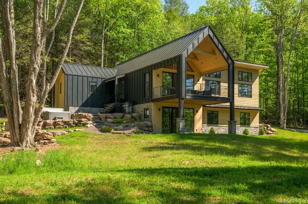 31 Windham Farms RD, Windham, NY 12496