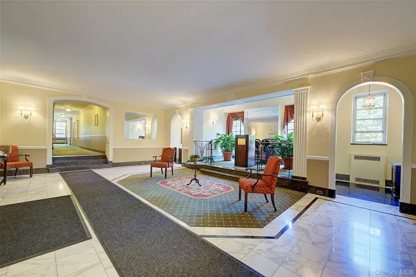 77-35 113th ST #1H, Forest Hills, NY 11375