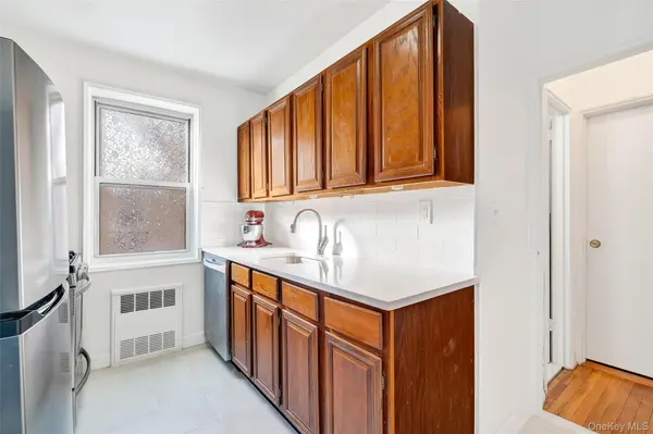 609 Palmer RD #5L, Yonkers, NY 10701