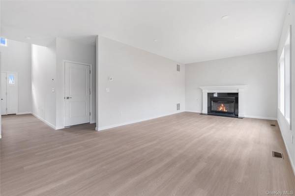 346 Old Hopewell RD, Wappingers Falls, NY 12590