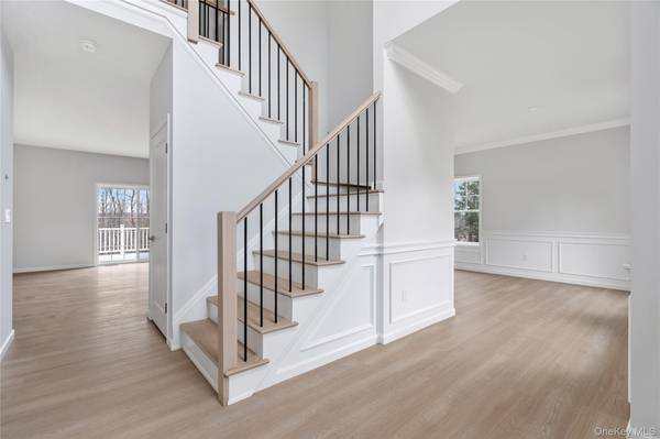 346 Old Hopewell RD, Wappingers Falls, NY 12590