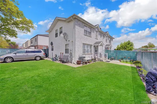 25103 Union TPKE #legal 2 family, Bellerose, NY 11426
