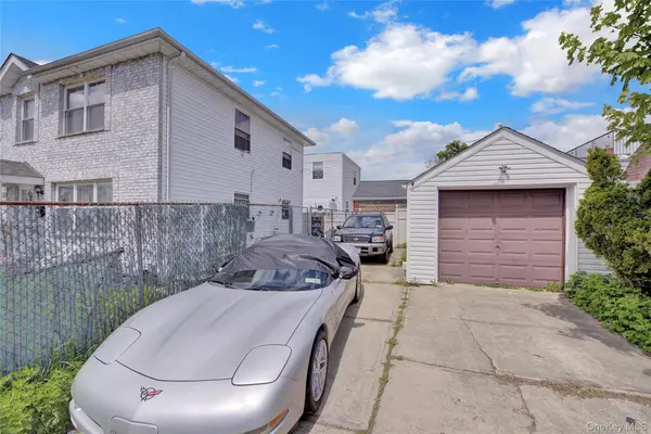 25103 Union TPKE #legal 2 family, Bellerose, NY 11426