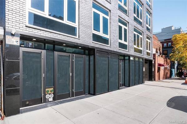 28-09 39th AVE #C, Long Island City, NY 11101