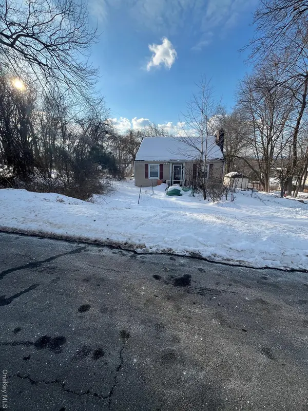 22 New York AVE, Congers, NY 10920