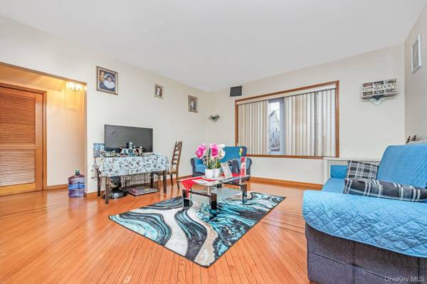 42-28 159th ST, Flushing, NY 11358