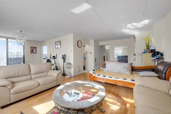 14477 Roosevelt AVE #5C, Flushing, NY 11354