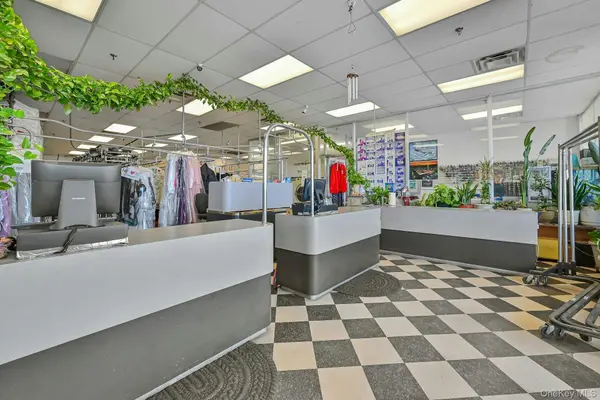 Address not disclosed, Spring Valley, NY 10977