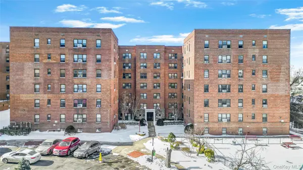 1 Fisher Dr. #114, Fleetwood, NY 10552