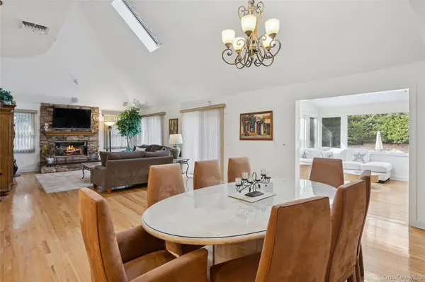126 Malloy DR, East Quogue, NY 11942