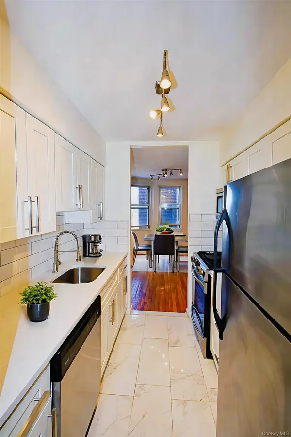 1296 Midland AVE #5G, Yonkers, NY 10704