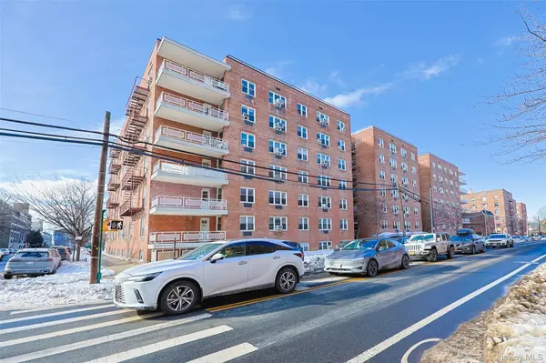 3420 Parsons BLVD #3G, Flushing, NY 11354