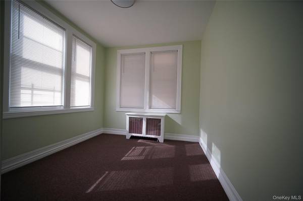 723 E 227th ST, Bronx, NY 10466