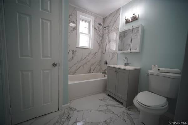 723 E 227th ST, Bronx, NY 10466