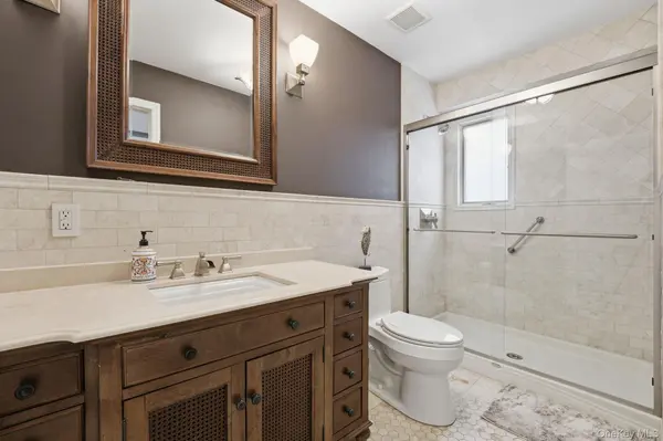 16215 85th ST, Howard Beach, NY 11414
