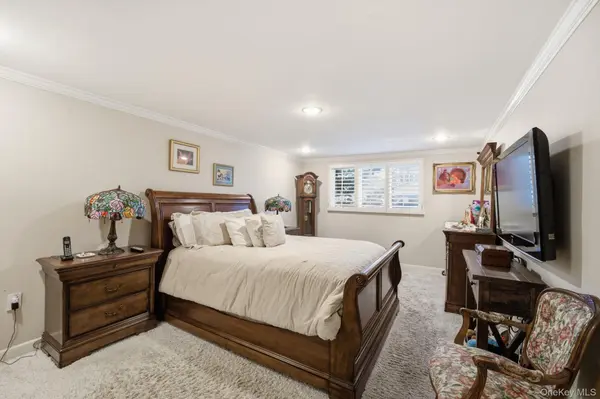 16215 85th ST, Howard Beach, NY 11414