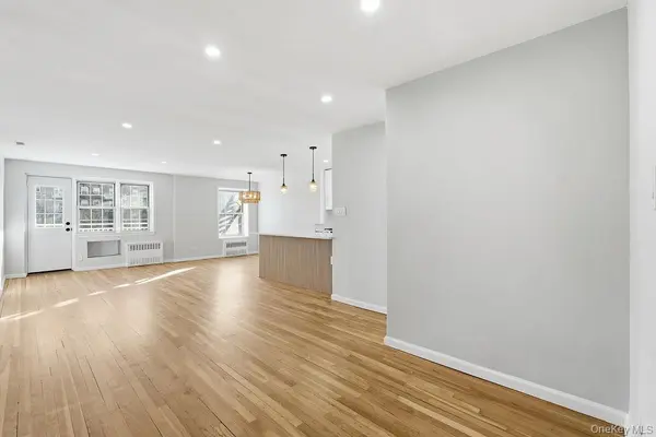 86-11 151st AVE #4H, Howard Beach, NY 11414