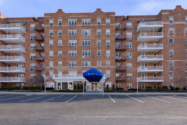86-11 151st AVE #4H, Howard Beach, NY 11414