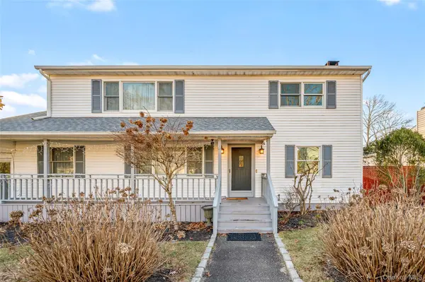 8 George DR, Mastic, NY 11950