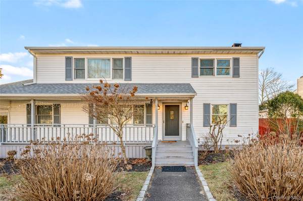 8 George DR, Mastic, NY 11950