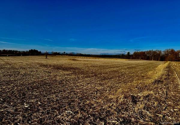 0 US 9, Hudson, NY 12534