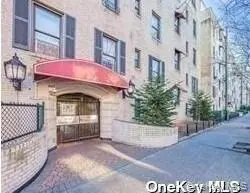 21-05 33 ST #5F, Astoria, NY 11101