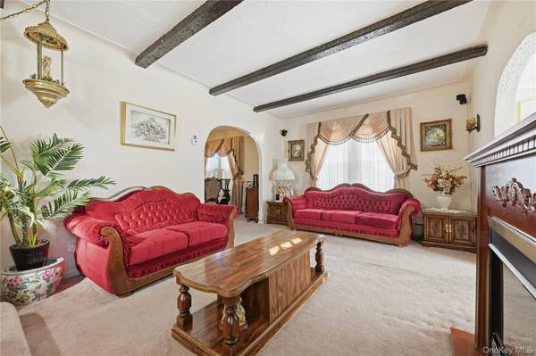 8918 239th ST, Bellerose, NY 11426