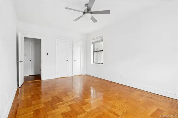 3520 73rd ST #3R, Jackson Heights, NY 11372