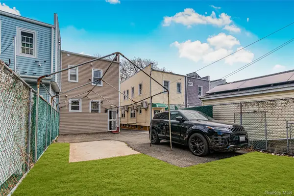 10318 126th ST, Richmond Hill S., NY 11419