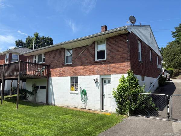 51 Orchard ST, Marlboro, NY 12542