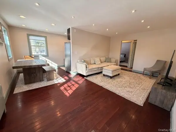 224-39 Kingsbury ave Kingsbury ave #A, Bayside, NY 11364