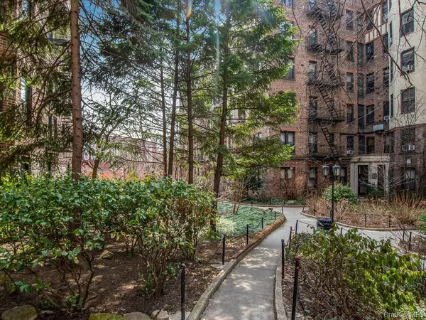 764 Brady AVE #131, Bronx, NY 10462