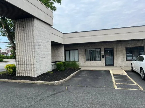 6268 Jericho TPKE #1, Commack, NY 11725