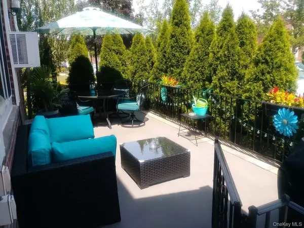 245-17 76th AVE #1st fl, Bellerose, NY 11426